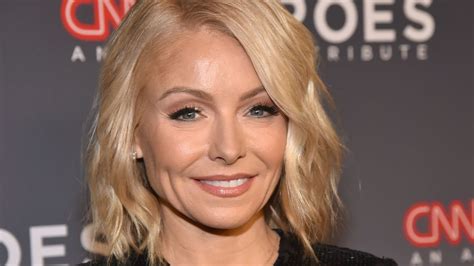 No Kelly Ripa Isnt Leaving Live With Kelly And Ryan To Sell