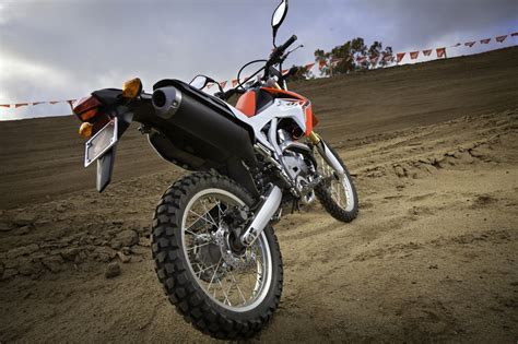 We'll tell you everything you need to know about the crf250l. Honda bringt CRF 250 L für unter 4000 Euro - Magazin