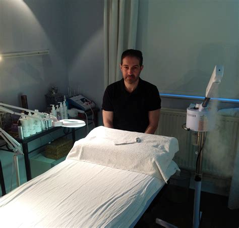 One Of The Male Waxing Therapists At The Brazilian Waxing Studio London