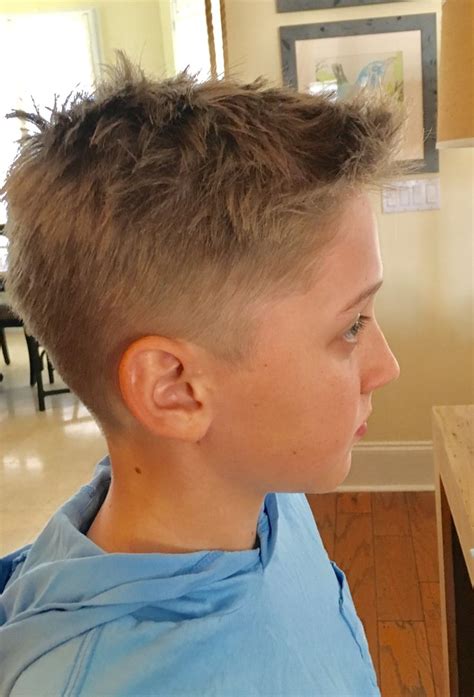 Hairstyle options for men are aplenty and with little bit of research you can surely come across lots of beautiful hairstyles that you'd surely. Kids hair | Boy haircuts short, Boys haircuts, Toddler ...