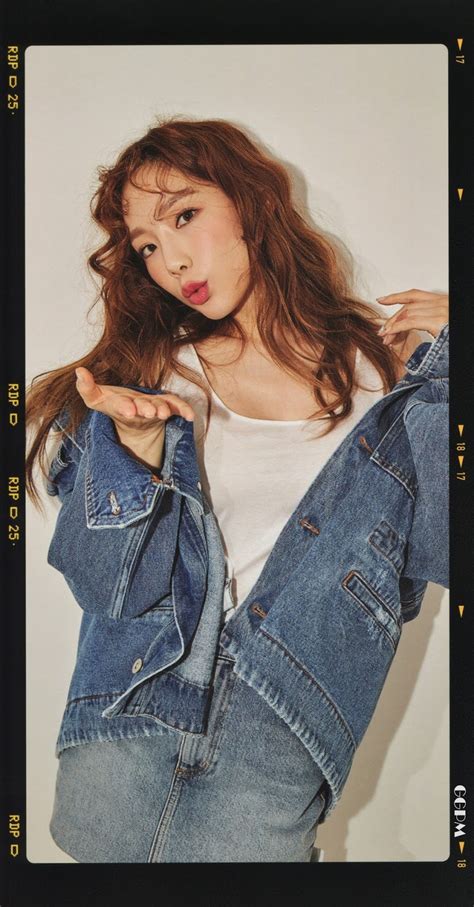 Taeyeon Girls Generation Ohgg 2019 Seasons Greetings A4 Poster
