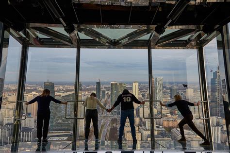 Skyfall W Warsaw Unit Niesamowite Zdjęcia Z Nowej Warszawskiej