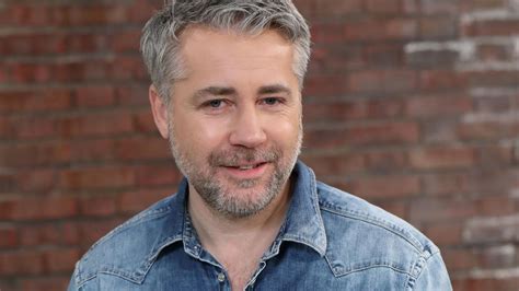 Erst wenn der experte eine erste einschätzung abgegeben hat, kann moderator horst lichter dem verkäufer eine. Bares Für Rares : Blomberger Kritisiert Experten Von Bares ...