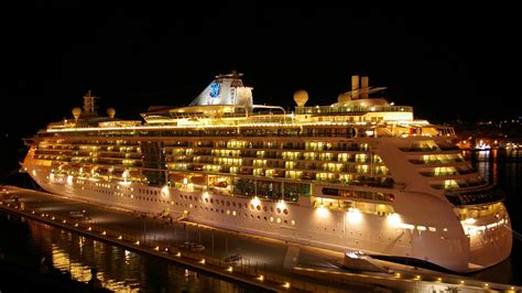 Cruise Ship With Gittering Lights During Nighttime Hd Cruise Ship
