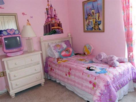 Modern families are finding ways to take traditional bedroom design, and with creative decorations and fabrics, keep girls rooms up to date as they mature. Disney Princess Theme Room Pictures # ...