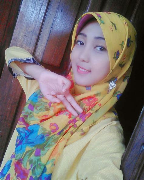 Beautiful Hijab Young And Beautiful Kini Indonesian Womens Fashion