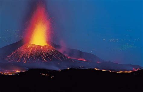 Our Science Miniworld Erupción Del Volcán Etna