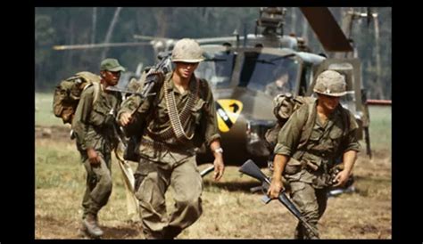 Vietnam War Us Army 1st Cavalry Landing Zone Photo Helicopter Us Army