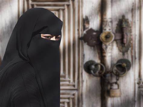 Muslim Face Veil Ban For Workers Is Not Discriminatory Austrian Court