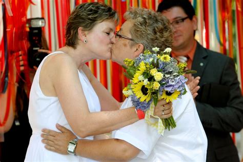 Oregon Judge Blocks Anti Gay Group From Defending Same Sex Marriage Ban Will Issue Ruling