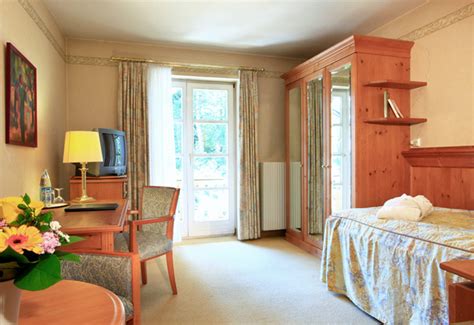 Bei tripadvisor auf platz 18 von 28 hotels in bad wiessee mit 4/5 von reisenden bewertet. Medical Park - Clinics and Centres - St. Hubertus | Bad ...