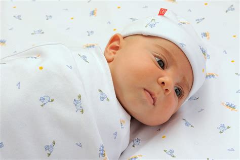 Yuwis Perawatan Bayi Baru Lahir