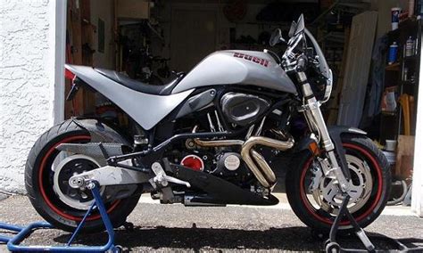 Der cyclone hat auch ein paar neue aufhängungstricks. Buell Forum: M2 cyclone 99 -02 w