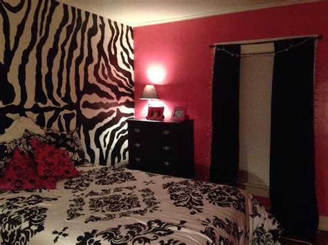 zebra bedroom for emma lindsay dillon dillon dillon miller zebra room african cichlids