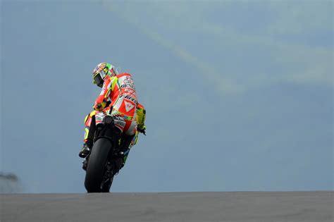 Rossi Ducati And Yamaha And The Winner Is Asphalt And Rubber