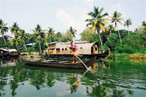 Backwaters In Alleppey Attractions Things To Do Holidify