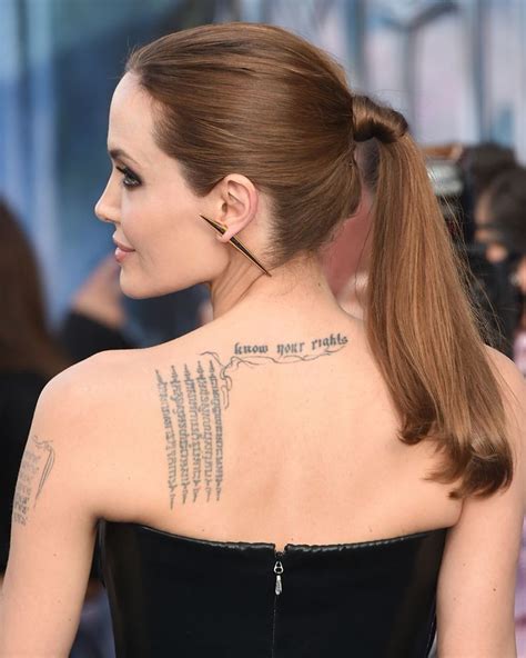 21 Exquisitos Tatuajes De Angelina Jolie Con Significados 2022 Desde