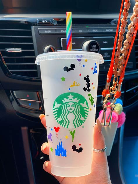 You must be aware of how to pop them. Disney Starbucks Cup | Starbucks cups, Disney starbucks ...