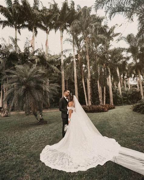 O casamento ocorreu no famoso espaço lago buriti, em guaratiba, no rio de janeiro. Veja novas fotos do casamento da cantora Isadora Pompeo ...