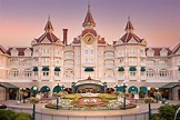 Disneyland Paris : en rénovation, le Disneyland Hotel se transforme en ...