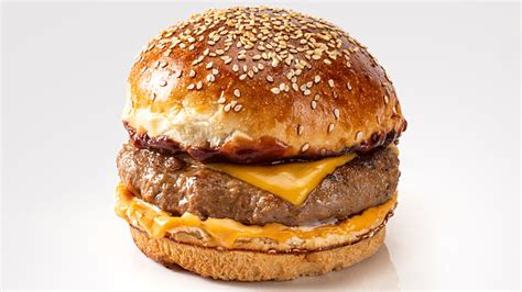 6 Cheesy Facts About Cheeseburgers Howstuffworks