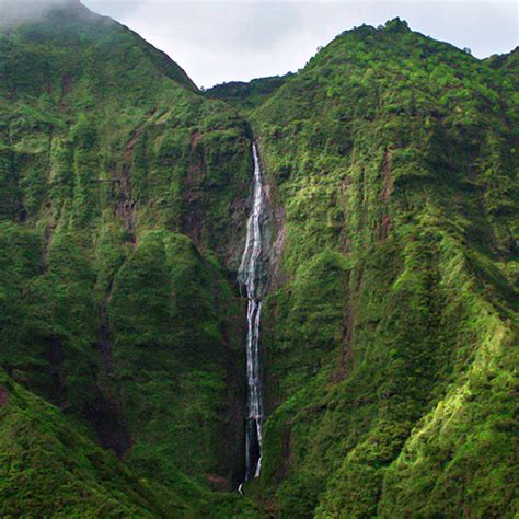 The Best Helicopter Tour Of Kauai Blue Hawaiian Helicopters