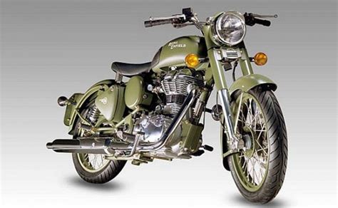 5 points that you should consider when it comes with 8 paint schemes including lagoon, ash, silver, chestnut, black, redditch red, redditch green, redditch blue. Royal Enfield Classic 500 Battle Green Images | SAGMart