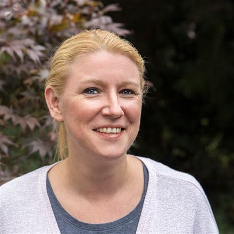 Anja entschied sich lieber dafür, zurück zu ihren wurzeln zu gehen. Unser Team | SVKZ