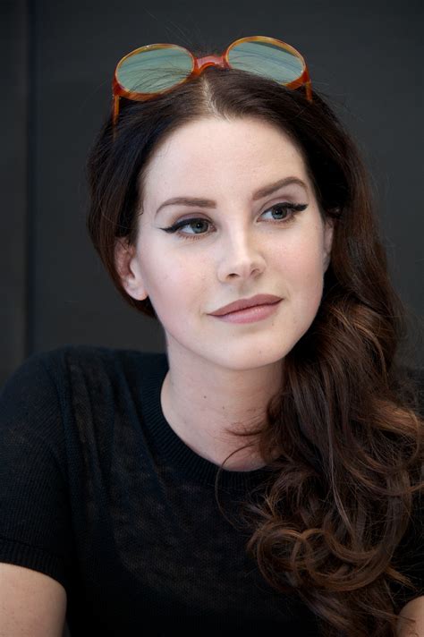 Lana Del Rey Clarifies ‘anti Feminist Comments To James Franco