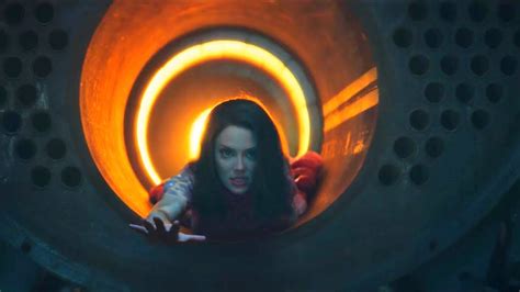 Rita Farr Elastigirl Gets Stuck In A Furnace Doom Patrol 1x07 [hd] Scene Youtube