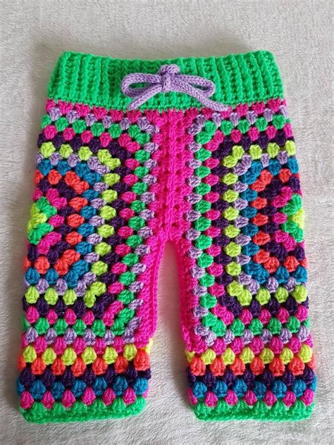 Cute And Easy Crochet Baby Pants Pattern