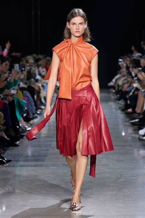 Rochas Spring 2020 Ready To Wear Fashion Show Collection See The Complete Rochas Spring 2020
