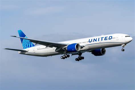 United Airlines Livery History