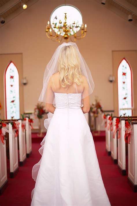 11 Tacky Wedding Dresses That May Make You Cringe 123print Blog