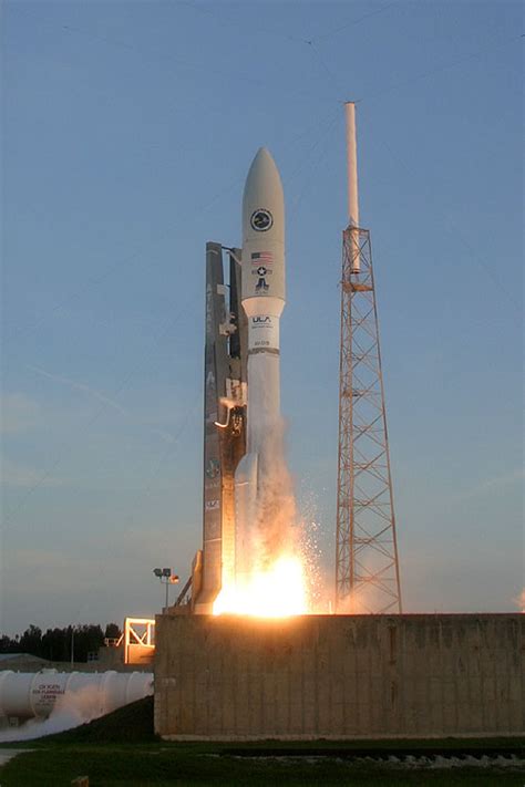 Spaceflight Now Atlas Launch Report Atlas Soars Into Space For Us