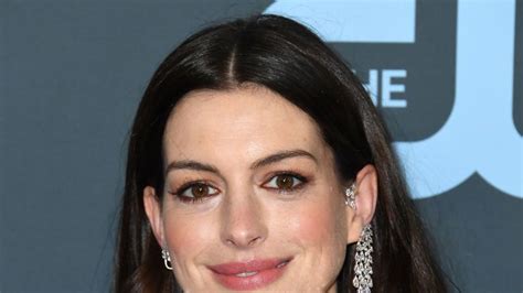 Anne Hathaway Has Mega Toned Legs In A See Through Dress In Pics