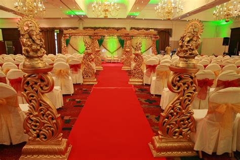 At the hotel each room is equipped with a wardrobe and a private bathroom. Maz's Blog: Our favourite Asian wedding decorations in ...