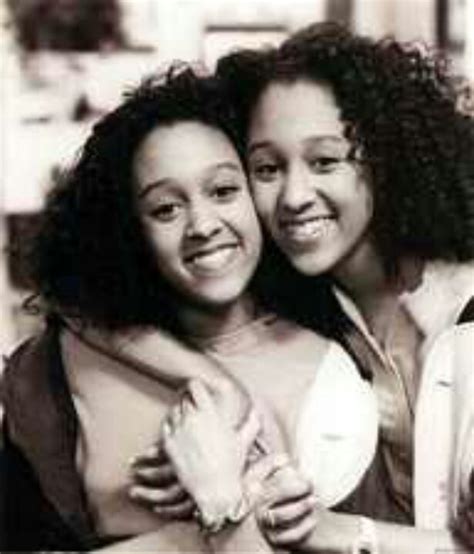 Twin Sisters Tia And Tamera Mowry Tamera Mowry Black Is Beautiful