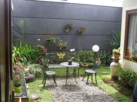 desain taman belakang rumah minimalis klasik