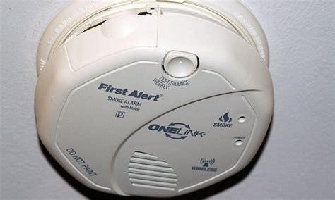 The reasons why a smoke detector beeps depends on the smoke detector's design. Beep defect smoke alarm maker Sprue Aegis says jobs are ...