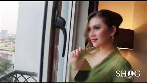 Model Seksi Rena Dyana Dikaitkan Dengan Sosok Pemeran Video Syur Wanita