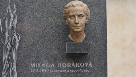 10.3.1948 se milada horáková na protest proti porušování demokratických principů po únorovém převratu vzdala poslaneckého mandátu. Milada Horáková a politický monstrproces - Šokující Planeta