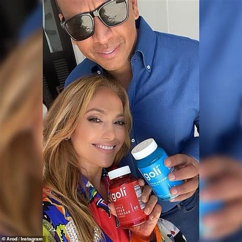 Jennifer Lopez And Alex Rodriguez Look Peachy In Paradise As They Join