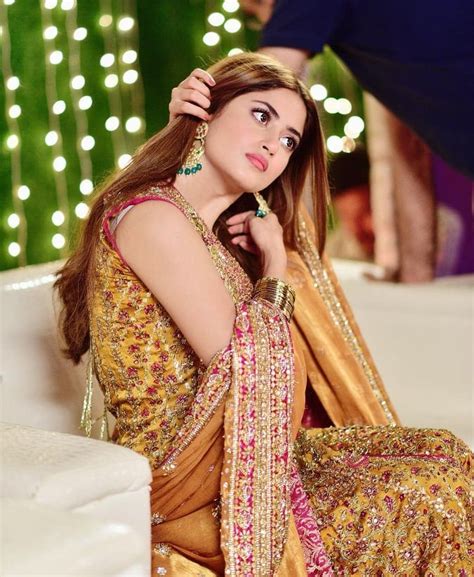 Pakistani Simple Mehndi Dresses