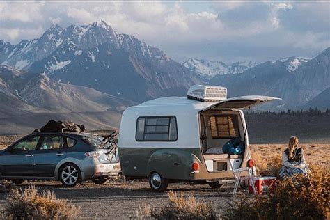 Travel trailers are light in weight, easy to tow & offer spacious living quarters. 8 Best Small Travel Trailers (Under 2,000 Pounds) in 2020 ...