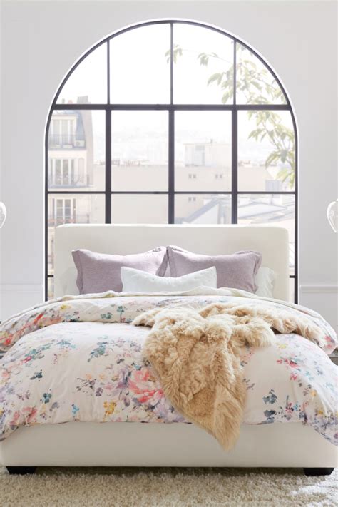 Shop kids beds, chests of drawers, bookcases and more and create a stylish room or playroom. Pin by Pottery Barn on Bedrooms in 2020 | Stylish bedroom ...