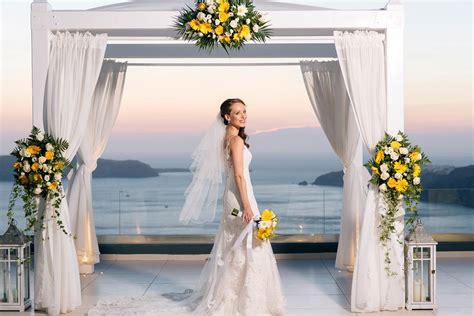 Romantic/Luxury Gallery | Divine Weddings Santorini - Wedding Planner Santorini