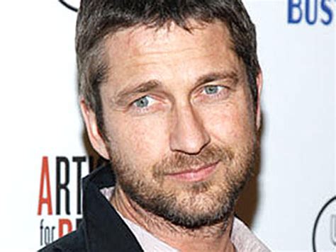 Gerard Butler Sports A New Do A Mullet Cbs News