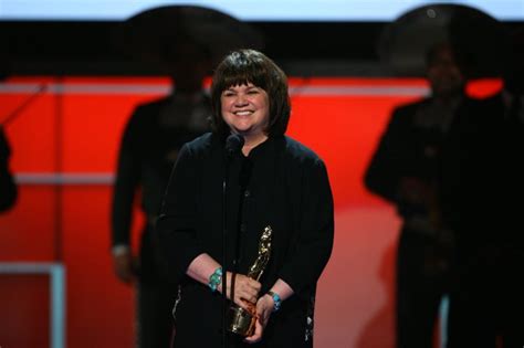 Linda Ronstadt Opens Up About Loss Of Her Voice Parkinsons Diagnosis
