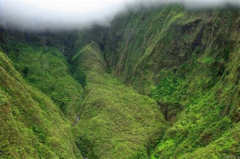 Ritebook Wall Of Tears Mount Waialeale Kauai Hawaii
